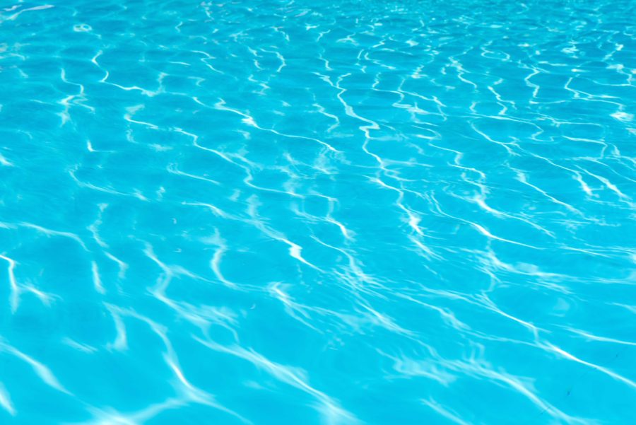 プール 水面 写真 プールの水面の写真
